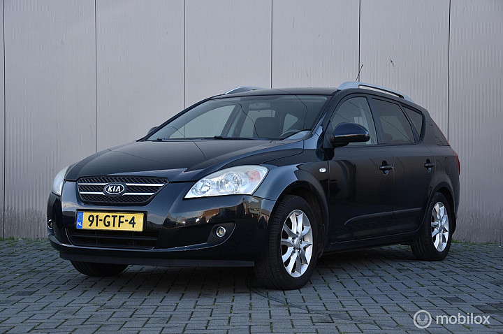 Kia cee'd Sporty Wagon 1.6 X-ecutive | Trekhaak | Airco |